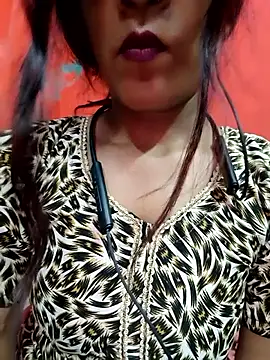 A-qween online show from 12/22/25, 03:36