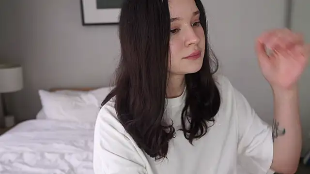 Snapshot of bonjour_nihao_hello chatting on 02/14/26, 06:10 bonjour nihao hello online show from 02/14/26, 06:10