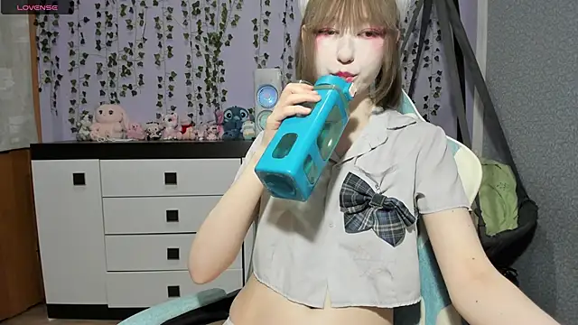 Yoonhee ki online show from 06/15/26, 06:43