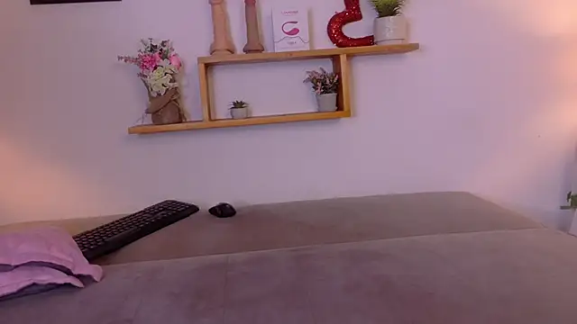 nairagold  online show from 05/15/26, 11:23