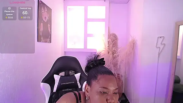 Maleja diguran1 online show from 12/19/25, 12:45