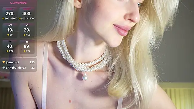 Snapshot of YourNaughtyMiss chatting on 01/12/26, 03:12 YourNaughtyMiss online show from 01/12/26, 03:12