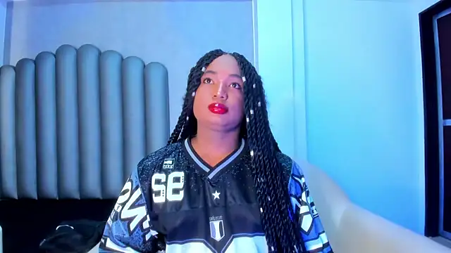 Snapshot of Harmony-01 chatting on 02/05/26, 07:18 Harmony-01 online show from 02/05/26, 07:18