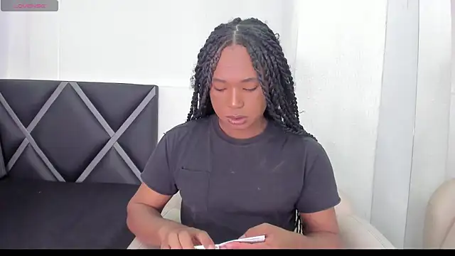 Snapshot of Harmony-01 chatting on 03/04/26, 07:53 Harmony-01 online show from 03/04/26, 07:53