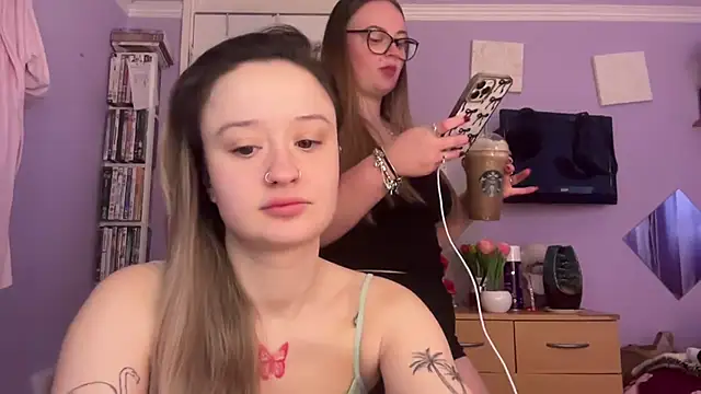 Snapshot of LilyLuck_ chatting on 02/19/26, 01:40 LilyLuck online show from 02/19/26, 01:40