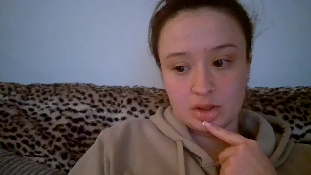 Snapshot of LilyLuck_ chatting on 03/06/26, 01:13 LilyLuck online show from 03/06/26, 01:13