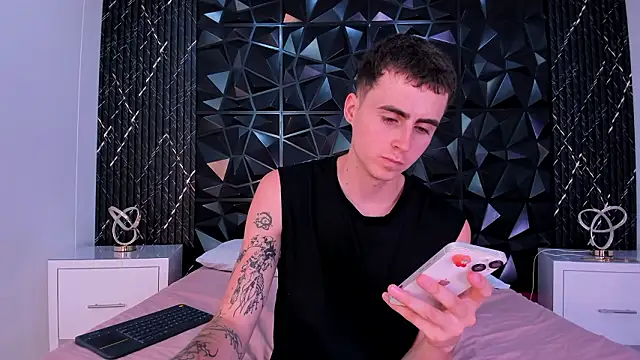 SpaceBoy1 online show from 03/11/26, 09:10