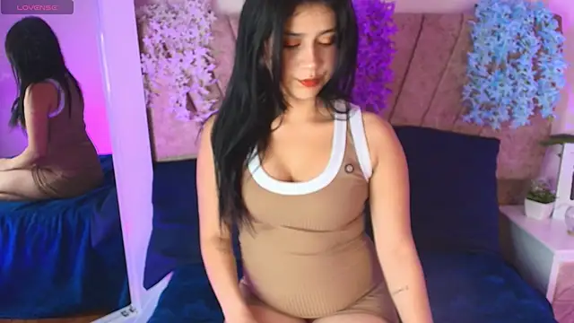 hannaa cute online show from 05/13/26, 12:19