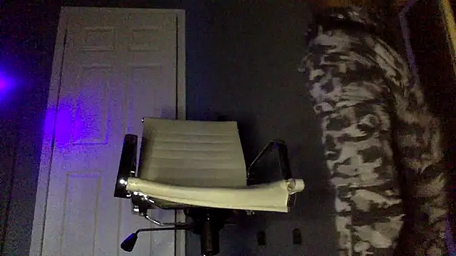 Snapshot of Cantgetenough0069 chatting on 01/14/26, 06:46 Cantgetenough0069 online show from 01/14/26, 06:46