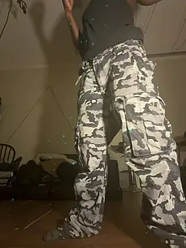 Cantgetenough0069 online show from 04/28/26, 03:55
