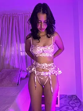 Snapshot of Zoe_mrl chatting on 01/12/26, 02:00 Zoe mrl online show from 01/12/26, 02:00