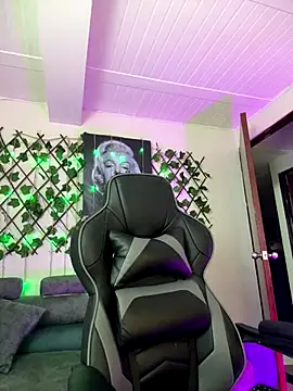 Violette-18 online show from 12/19/25, 12:50