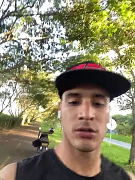 Snapshot of Maicol_xxxx chatting on 02/18/26, 10:17 Maicol xxxx online show from 02/18/26, 10:17