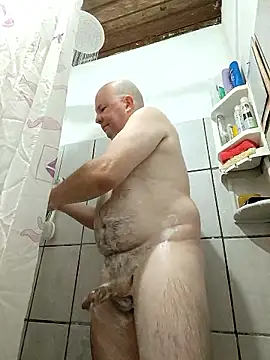 Snapshot of luis8558 chatting on 01/11/26, 11:04 luis8558 online show from 01/11/26, 11:04