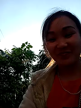 yula-bi online show from 12/19/25, 08:43