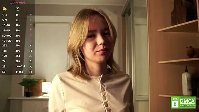 DollyAmrine online show from 12/19/25, 09:38