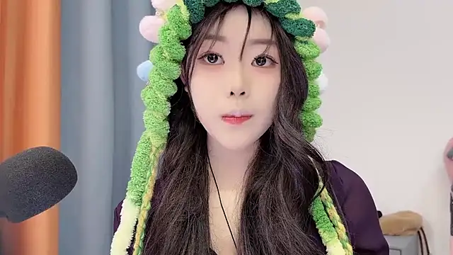 smalldaisy online show from 02/03/26, 02:21