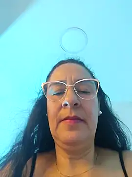 Snapshot of KiaraFoster chatting on 03/31/26, 11:21 KiaraFoster online show from 03/31/26, 11:21
