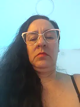 Snapshot of KiaraFoster chatting on 04/08/26, 11:21 KiaraFoster online show from 04/08/26, 11:21