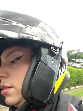 Snapshot of CamiTeaseX_ chatting on 02/23/26, 07:33 CamiTeaseX online show from 02/23/26, 07:33