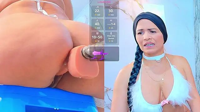 Snapshot of Isis_car0lina chatting on 02/23/26, 02:20 Isis car0lina online show from 02/23/26, 02:20