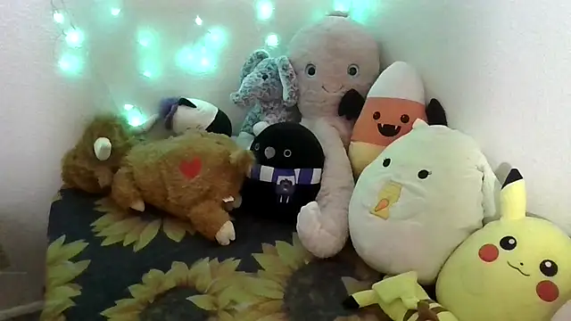 Snapshot of GabbyDaniella chatting on 02/19/26, 07:04 GabbyDaniella online show from 02/19/26, 07:04