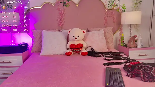 CherylandToni online show from 04/28/26, 04:06