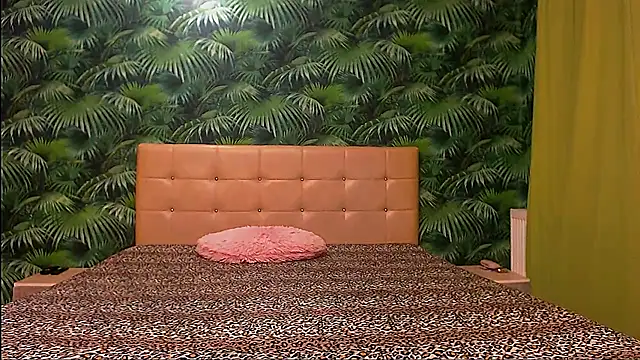 Stella John online show from 01/20/25, 05:48