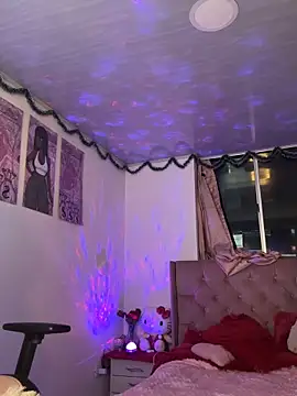 Snapshot of violett_brown9 chatting on 02/15/26, 04:31 violett brown9 online show from 02/15/26, 04:31