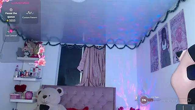 Snapshot of violett_brown9 chatting on 02/25/26, 03:38 violett brown9 online show from 02/25/26, 03:38