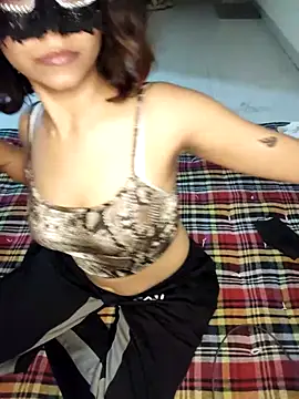 Sizzler 0011 online show from 12/21/25, 07:21