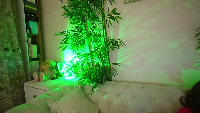 HappyLisa online show from 03/17/25, 07:46