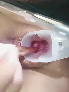 Snapshot of siaee_h6 chatting on 12/21/25, 01:02 siaee h6 online show from 12/21/25, 01:02