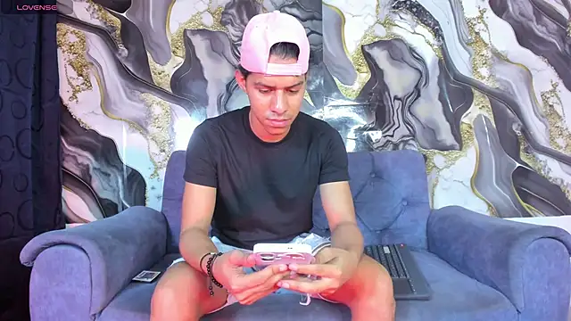 Victor LatinBoy online show from 05/07/26, 11:59