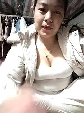 Lucky cutee online show from 04/24/26, 11:34