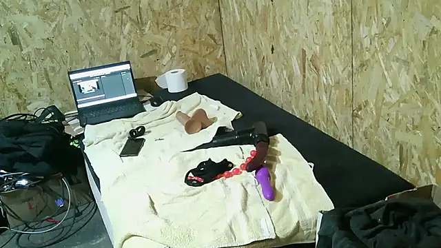 Snapshot of 97sexboy97 chatting on 02/15/26, 07:38 97sexboy97 online show from 02/15/26, 07:38