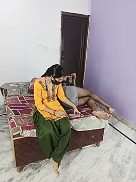 Snapshot of Curvy_Kavya chatting on 07/17/26, 04:56 Curvy Kavya online show from 07/17/26, 04:56