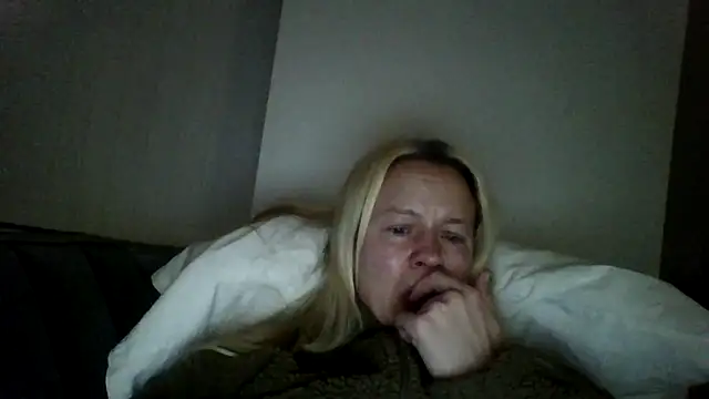 jennyblondeuk online show from 03/23/26, 10:58