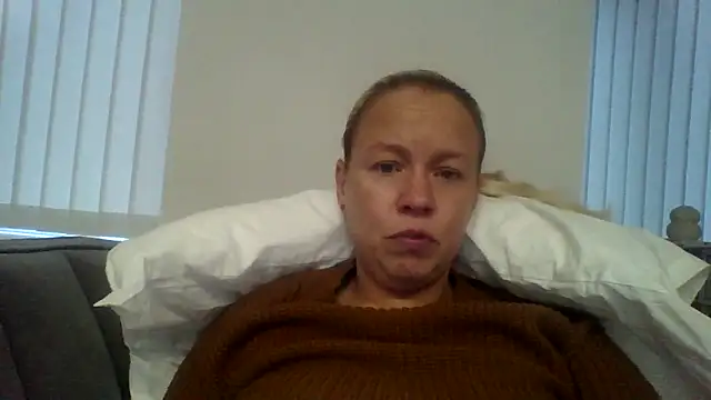 jennyblondeuk online show from 03/29/26, 06:19