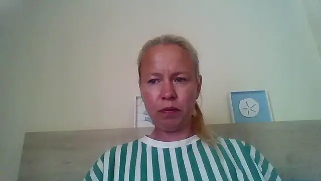 jennyblondeuk online show from 04/28/26, 04:34