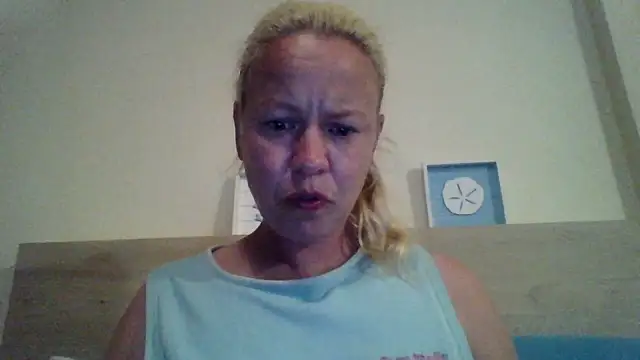 jennyblondeuk online show from 04/29/26, 09:32