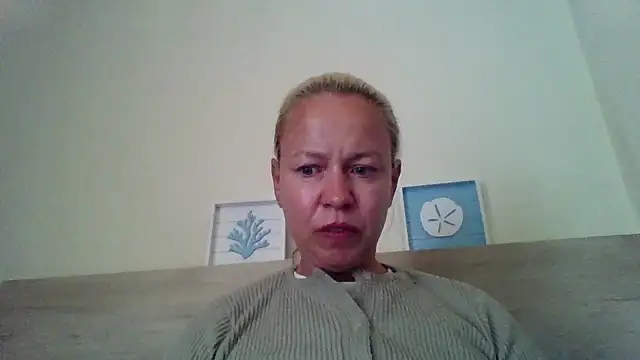 jennyblondeuk online show from 04/30/26, 05:08