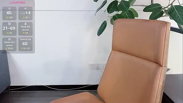 Snapshot of Yuer-77 chatting on 02/01/26, 11:53 Yuer-77 online show from 02/01/26, 11:53