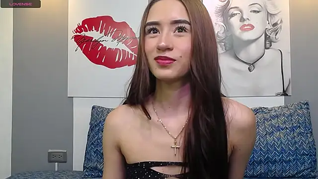 Snapshot of priya_tara chatting on 02/03/26, 12:10 priya tara online show from 02/03/26, 12:10