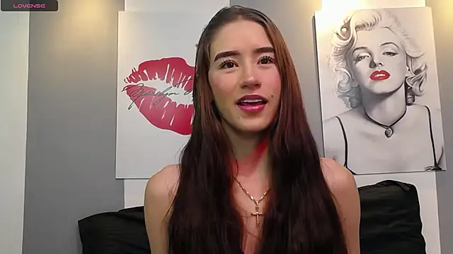 Snapshot of priya_tara chatting on 02/16/26, 12:23 priya tara online show from 02/16/26, 12:23