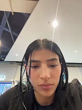 Snapshot of Ema_Rose_ chatting on 05/16/26, 07:45 Ema Rose online show from 05/16/26, 07:45