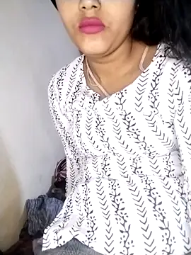 Snapshot of horny_kanika chatting on 02/01/26, 05:33 horny kanika online show from 02/01/26, 05:33