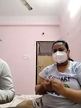 Snapshot of DesiSeductress chatting on 01/09/26, 03:26 DesiSeductress online show from 01/09/26, 03:26