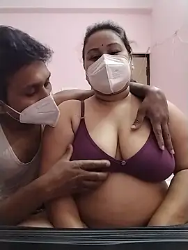 Snapshot of DesiSeductress chatting on 01/16/26, 03:38 DesiSeductress online show from 01/16/26, 03:38