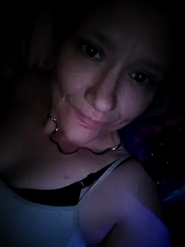 Snapshot of CrownedCuppa chatting on 03/29/26, 06:57 CrownedCuppa online show from 03/29/26, 06:57